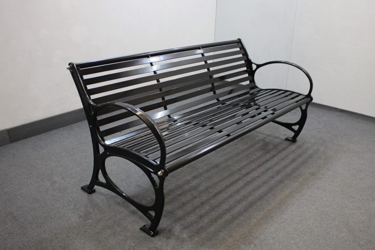 commercial outdoor steel park bench model SPB-671 powder coated in glossy black from sunperk site furnishings